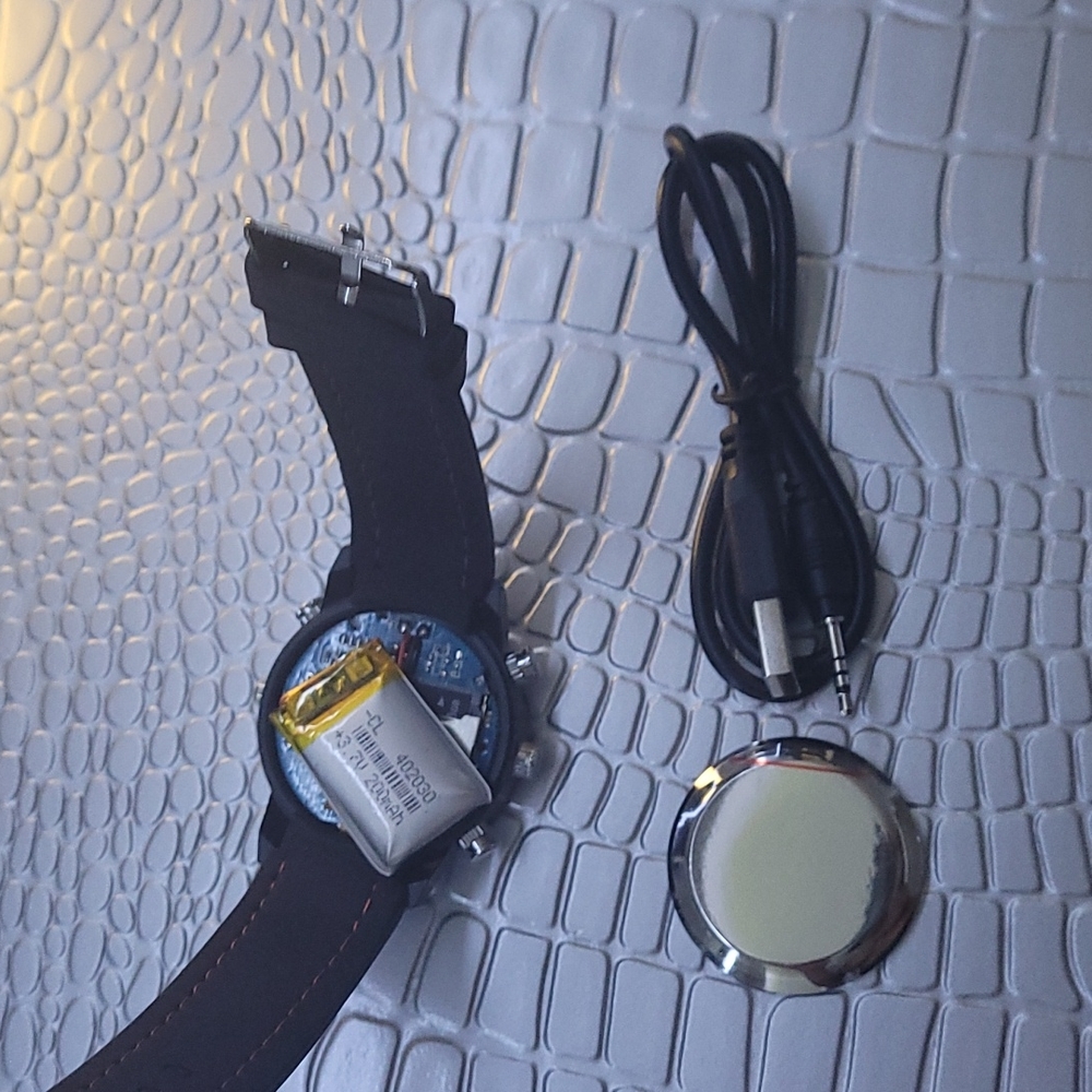 Watch ⌚️ - Picture 3 of 7